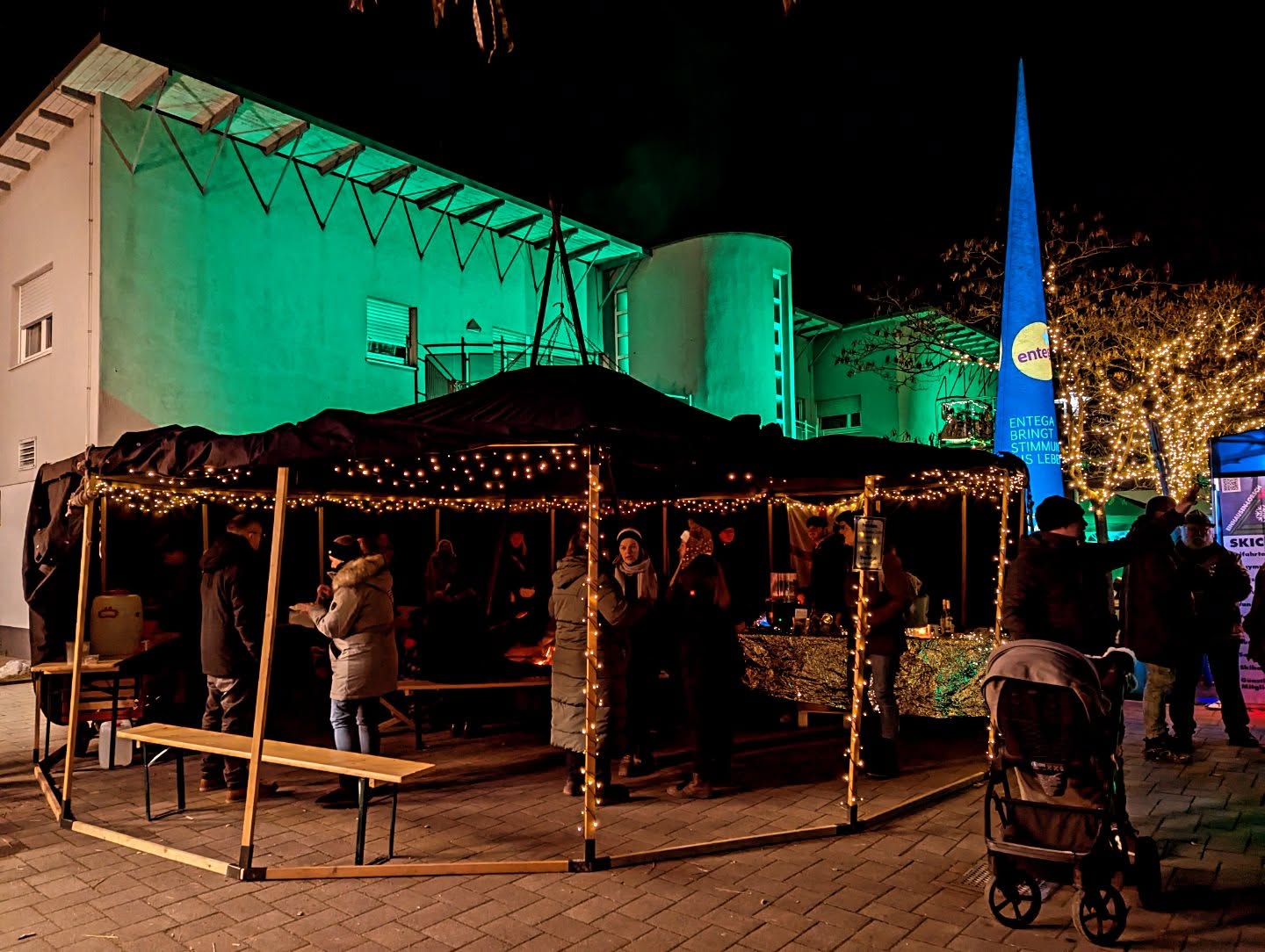 Besucht uns auf dem Weihnachtsmarkt in Einhausen bei Stockbrot und Kakao! #weihnachtsmarkt