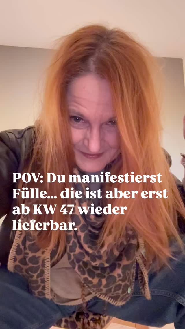 🙏 Ich so:
Universum… Bitte schick mir FÜLLE!
💫 Universum: Fülle? Die ist vergriffen. Ab KW 47 ist Fülle wohl wieder lieferbar!
🙃 Hast Du schon mal manifestiert?
Und wenn ja:
🧚♀️Welche Erfahrungen hast Du damit?
📬 Schreib es mir gerne in den Kommentaren.
✌️Und:
Wenn Lieferung garantiert sicher wäre- 🪷 Was würdest beim Universum gerne bestellen?
Ich bin gespannt…
💯 Von der Matte - fürs Leben…
📍rossiSyoga im Raum der heilenden Künste
Talhofstr. 12
89518 Heidenheim
#heidenheimanderbrenz #raumderheilendenkünste #yogatherapie #yogalehrerin #manifestieren