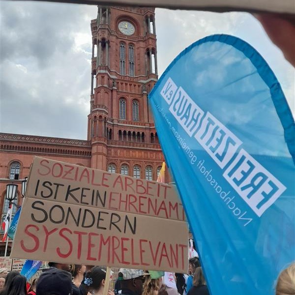 #berlinbleibtsozial 
#Berlinbessermachen
#unkürzbar 
@kaiwegner.cdu @stefanevers.cdu @canselkiziltepe @katharina.guenther_wuensch @inaczyborra_mda @franziskagiffey @cjgaebler @cdu.fraktion.berlin @cduberlin @spdfraktionberlin @spdberlin @gruenefraktionb @gruene_berlin @dielinkeberlin @regberlin @senfin_b @senasgiva_berlin @senbildjugfam @senwgpg @senkultgz @senjustv @senwienbe @senstadtberlin @seninnsportberlin @senmvkuberlin @cordeliakochb90grn @spdpankow @gruenepankow @cduinpankow @fdp_pankow @linkepankow
@kaiwegner.cdu @stefanevers.cdu @canselkiziltepe @katharina.guenther_wuensch @inaczyborra_mda @franziskagiffey @cjgaebler @cdu.fraktion.berlin @cduberlin @spdfraktionberlin @spdberlin @gruenefraktionb @gruene_berlin @dielinkeberlin @regberlin @senfin_b @senasgiva_berlin @senbildjugfam @senwgpg @senkultgz @senjustv @senwienbe @senstadtberlin @seninnsportberlin @senmvkuberlin @cordeliakochb90grn @spdpankow @gruenepankow @cduinpankow @fdp_pankow @linkepankow
@kaiwegner.cdu @stefanevers.cdu @canselkiziltepe @katharina.guenther_wuensch @inaczyborra_mda @franziskagiffey @cjgaebler @cdu.fraktion.berlin @cduberlin @spdfraktionberlin @spdberlin @gruenefraktionb @gruene_berlin @dielinkeberlin @regberlin @senfin_b @senasgiva_berlin @senbildjugfam @senwgpg @senkultgz @senjustv @senwienbe @senstadtberlin @seninnsportberlin @senmvkuberlin @cordeliakochb90grn @spdpankow @gruenepankow @cduinpankow @fdp_pankow @linkepankow