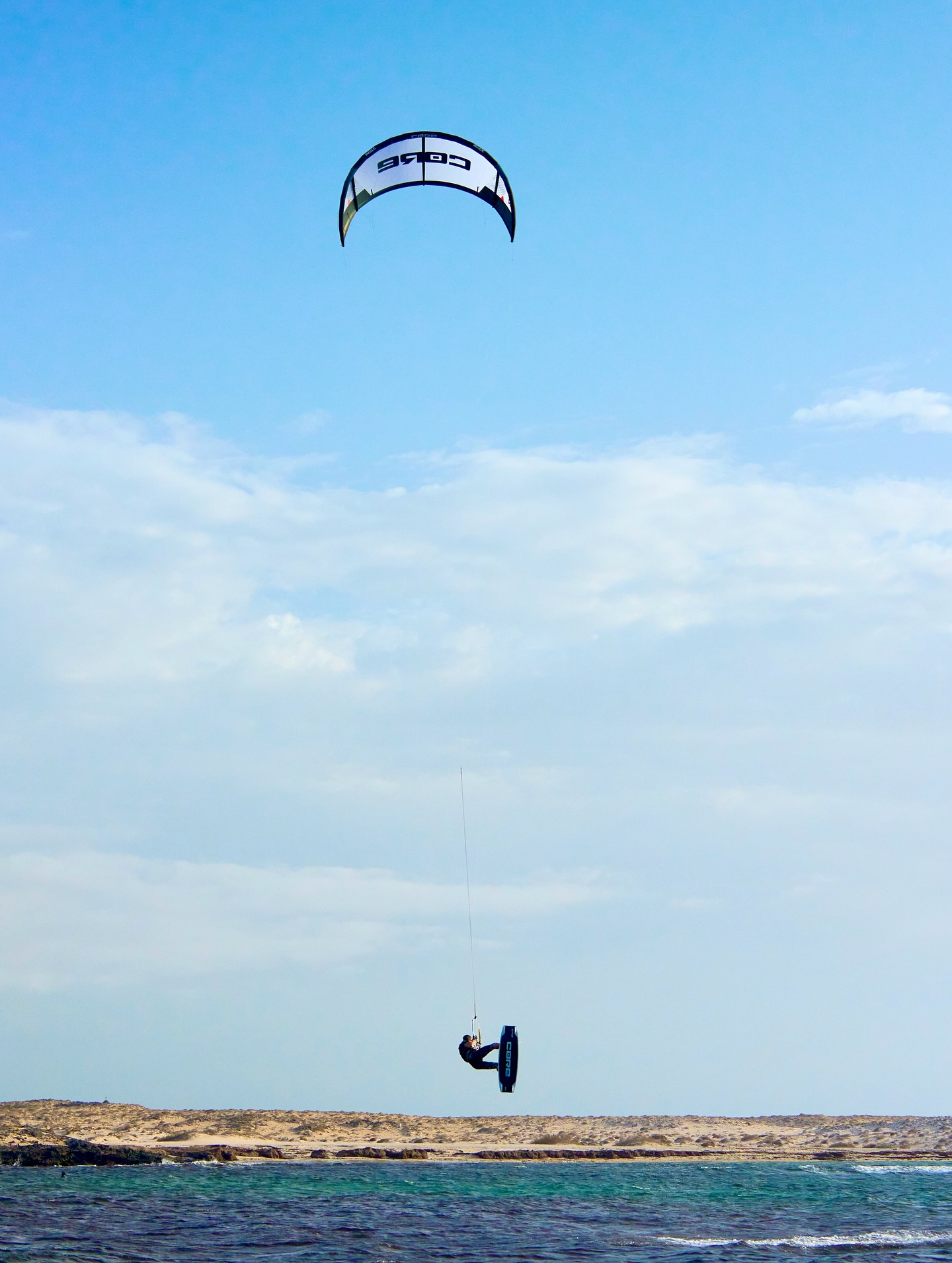 That feeling when the board lifts, the wind pulls, and everything else disappears 🏄♂️
#travel #kitesurfing #kite #travelinspo