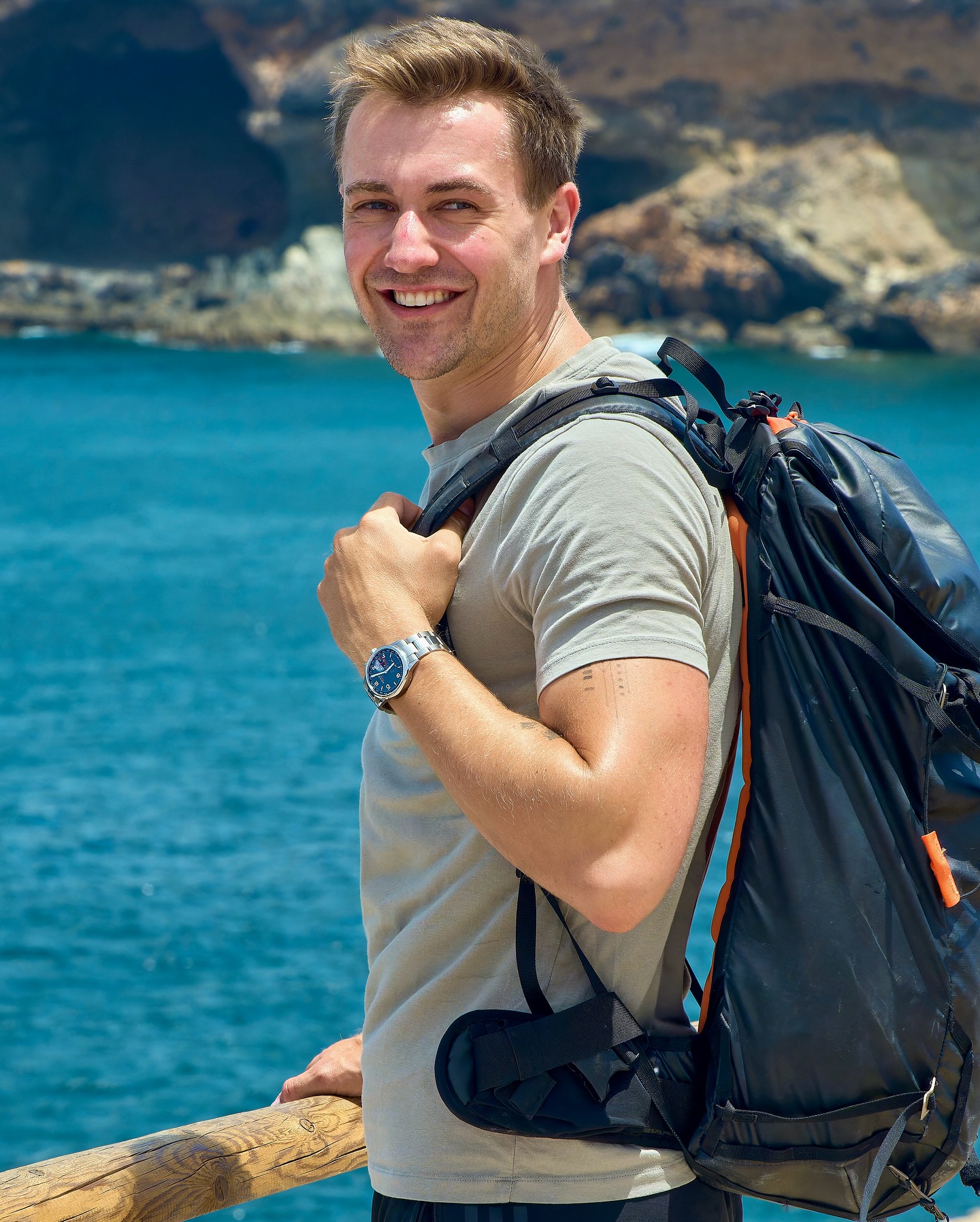 Time moves differently when you’re far from home. That’s why I rely on the new Worldtimer neomatic
by @nomos_glashuette . It’s more than a beautiful timepiece – it’s a reminder that I can stay connected to any place I’ve ever called home, wherever I am. Thanks to its clever world time function, I’m always in sync with time – no matter where the journey takes me. 🌍
#nomos #nomosglashuette #nomosworldtimer