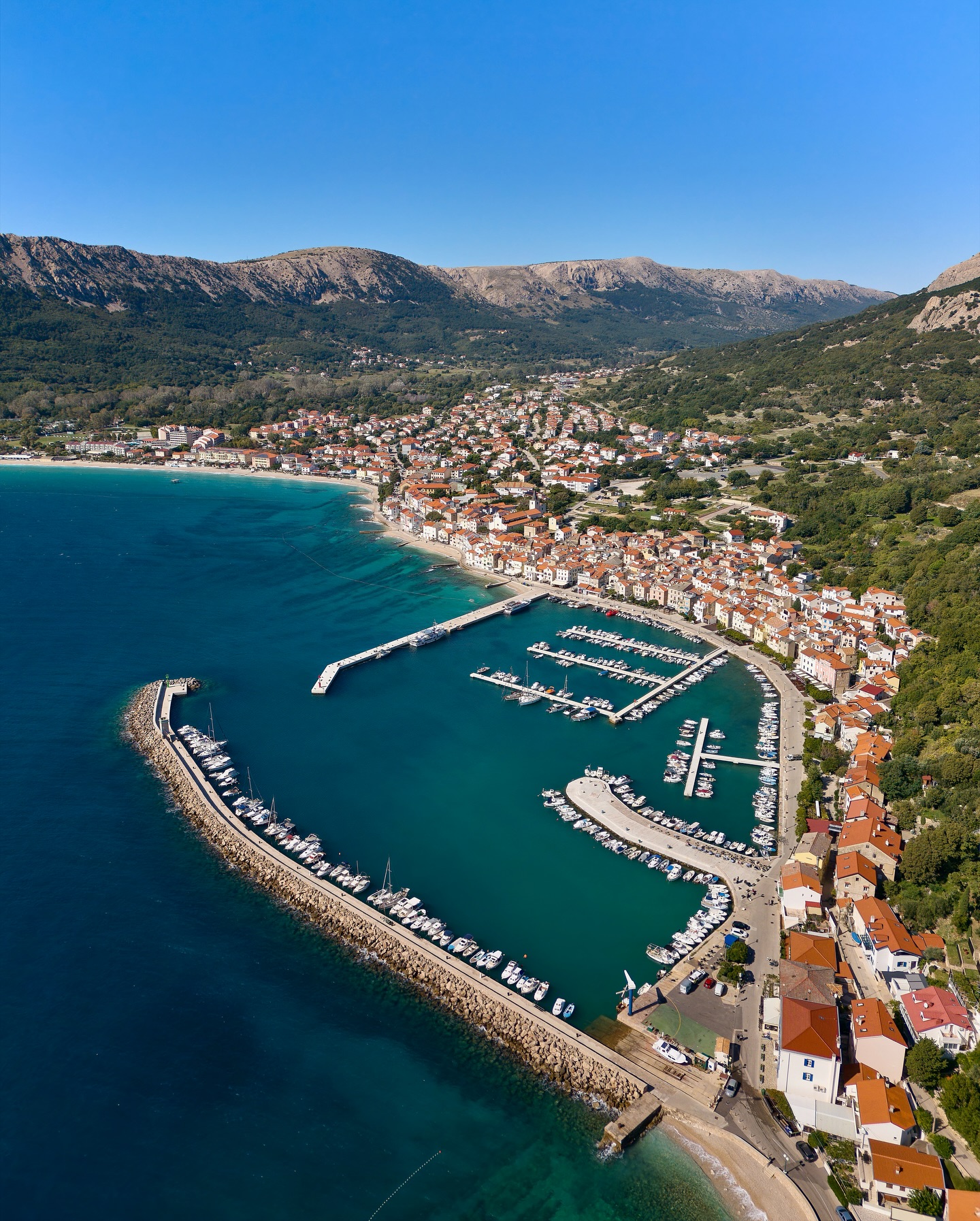 *Ad - The first-ever @volkswagen_r Experience โ and I got to be part of it. ๐ญ๐ทโจAn unforgettable journey through Krk, Croatia, where performance met pure adventure: driving the latest R models along coastal roads, discovering local vineyards, exploring the coastline on jetskis, all combined with a healthy lifestyle.It wasnโt just about horsepower โ it was about experiences in a likeminded group. ๐From sunrise workouts to sunset dinners and endless ocean views, this trip had it all.Big thanks to @volkswagen_r for creating something truly special โ and the best part: you can join their next adventures too. ๐๐จ๐ Find out more on their page!#BeWhoYouAre #RExperienceโGolf R: Power consumption combined: 8.5-8.1 l/100 km; COโ-emissionscombined: 192-183 g/km; COโ-class G.Touareg R eHybrid: Power consumption weighted combined: 25.6-24.6 kWh/100km plus 2.5-2.2 l/100 km; fuel consumption (discharged battery) combined: 9.7-9.2l/100 km ; COโ-emissions weighted combined: 57-50 g/km ; COโ-class weightedcombined: B; COโ-class (discharged battery): G.