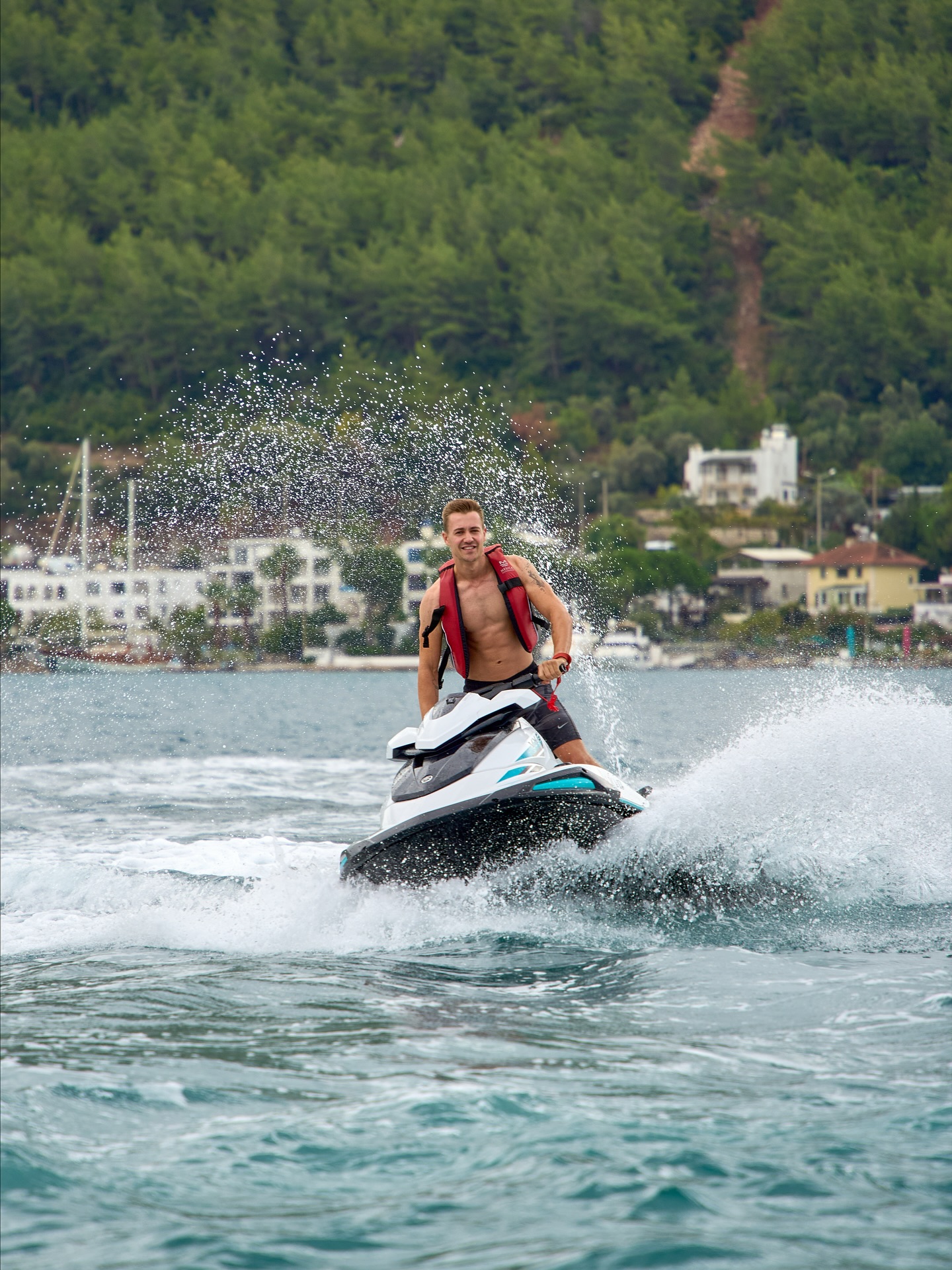 Our trip with @goturkiye to Bodrum, Mugla was filled with unforgettable moments โ from exploring ancient history to enjoying modern luxury and warm local hospitality. ๐น๐ทโจWe discovered the impressive Bodrum Amphitheatre, wandered around the majestic Bodrum Castle, and visited the iconic windmills overlooking the city and sea. Between the days of adventure, we stayed in a beautiful hotel, enjoyed authentic Turkish cuisine, and experienced the vibrant flavors of the region at several Michelin-recommended restaurants. ๐ฝ๏ธBodrum truly combines culture, nature, and Mediterranean spirit โ where every corner tells a story of beauty and tradition. โบ๏ธ#goturkiye