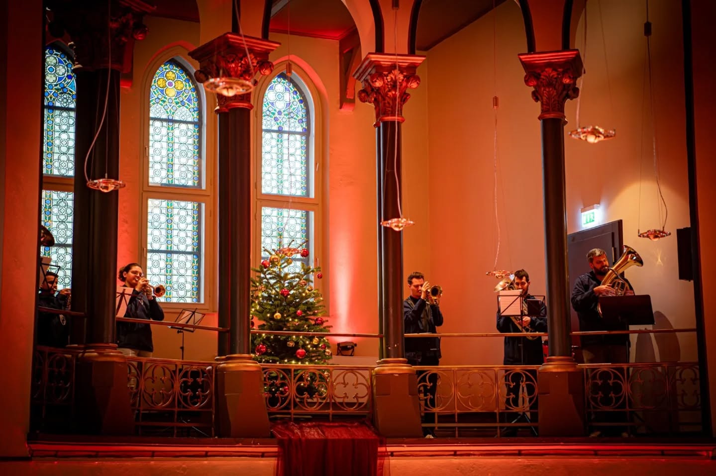 🎄
#weihnachtsmusik #weihnachten #weihnachtszauber #weihnachtsmarkt #wuppertal #immanuelskirche #immanuelskirchewuppertal #blasorchesteroberbarmen #blasorchester #blasmusik #musik #musikdieverbindet #musikverein #christmas #christmassong