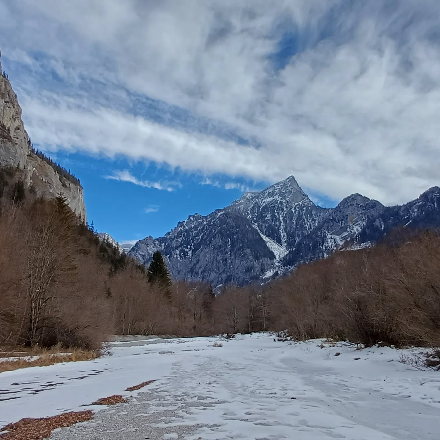 Smaragdgrünes Naturjuwel ganz nah! 🌲💧
Nur 30 Autominuten vom Stiegenwirt entfernt liegt der Leopoldsteinersee. Perfekt für einen Spaziergang, eine Bootsfahrt oder einfach zum Abschalten.
Ein Ausflug, der sich immer lohnt, wenn ihr bei uns in Palfau seid! 🏔️✨
#leopoldsteinersee #stiegenwirt_palfau #palfau #steiermark