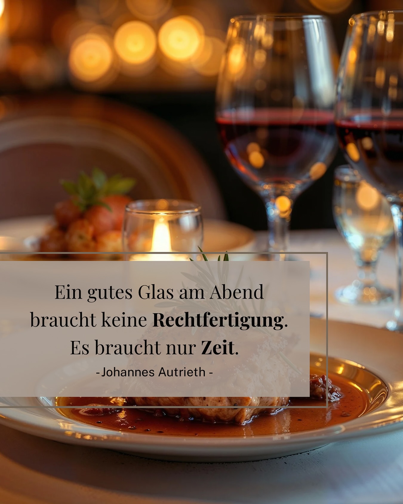 Nehmt euch #ZeitzumGenießen, lasst das Wochenende gemütlich ausklingen und startet morgen gut in die neue Woche! 🍷 #weingutautrieth #genussmomente #zeitzumgenießen #hadres