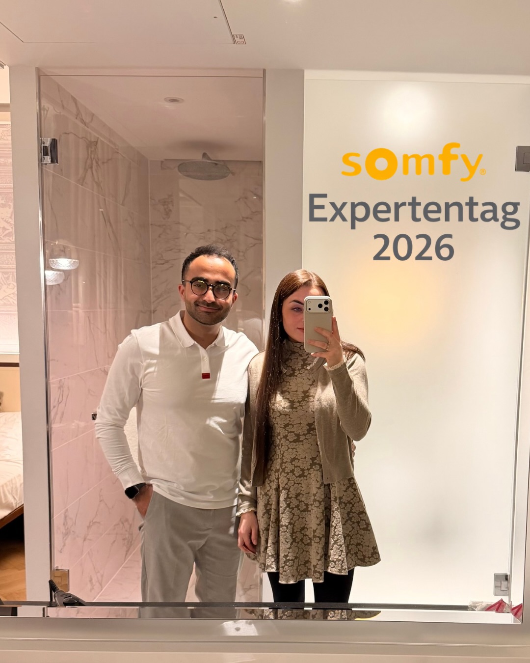 Beim Somfy Expertentag 2026 durften wir als Team von Berlin Jalousien spannende Einblicke in neue Technologien, Produkte und Entwicklungen rund um moderne Antriebs- und Smart-Home-Lösungen erhalten. Vielen Dank an Somfy für die Einladung, den Austausch und die inspirierenden Gespräche mit Partnern aus der Branche. Wir freuen uns, die neuen Ideen und Innovationen künftig auch in unseren Projekten umzusetzen.
#Somfy #SomfyExpertentag2026 #BerlinJalousien #SmartHome #Innovation