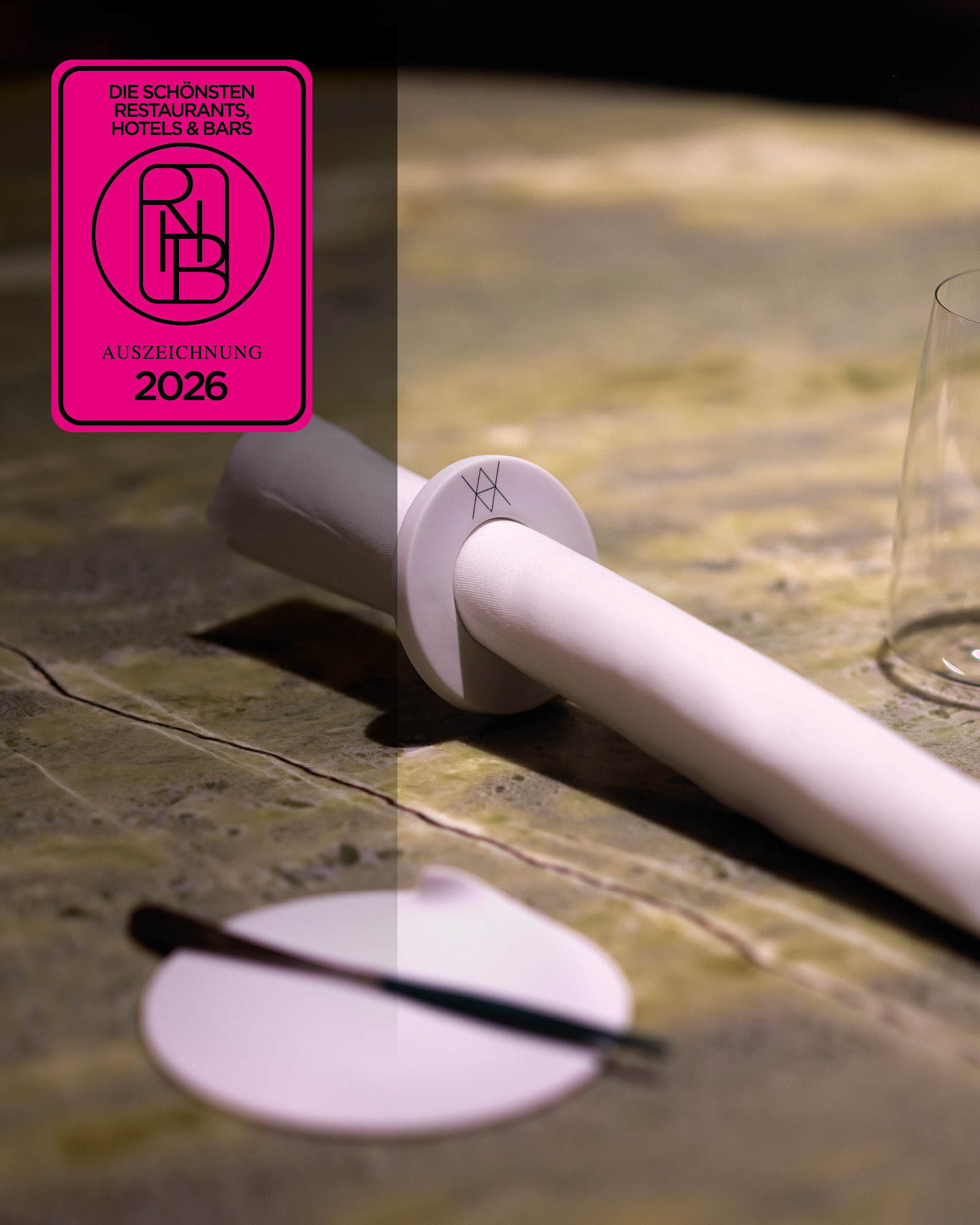 LA VIE BY THOMAS BÜHNER DÜSSELDORF
We are delighted to have received yet another award for @laviebythomasbuehner_dus from Callwey Verlag. The jury selected a total of 67 outstanding gastronomic interior design concepts, which are featured in the newly published yearbook *Die schönsten Restaurants, Hotels & Bars 2026*.
@laviebythomasbuehner_dus
@thomasbuehner
Design by Kitzig Interior Design
Photos: Marvin Schwienheer
#kitzigdesignstudios #kitziginteriordesign #awardwinner #finedining #thomasbuehner #restaurantdesign #award2026 #callwey #starkitchen #bestrestaurantdesign
