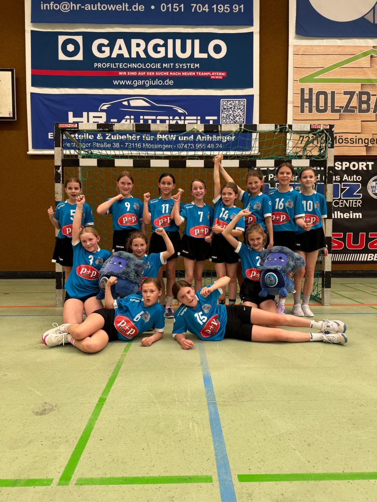 Letzter Spieltag der weiblichen E Jugend für diese Saison. Toll gemacht Mädels ! 💙🤍