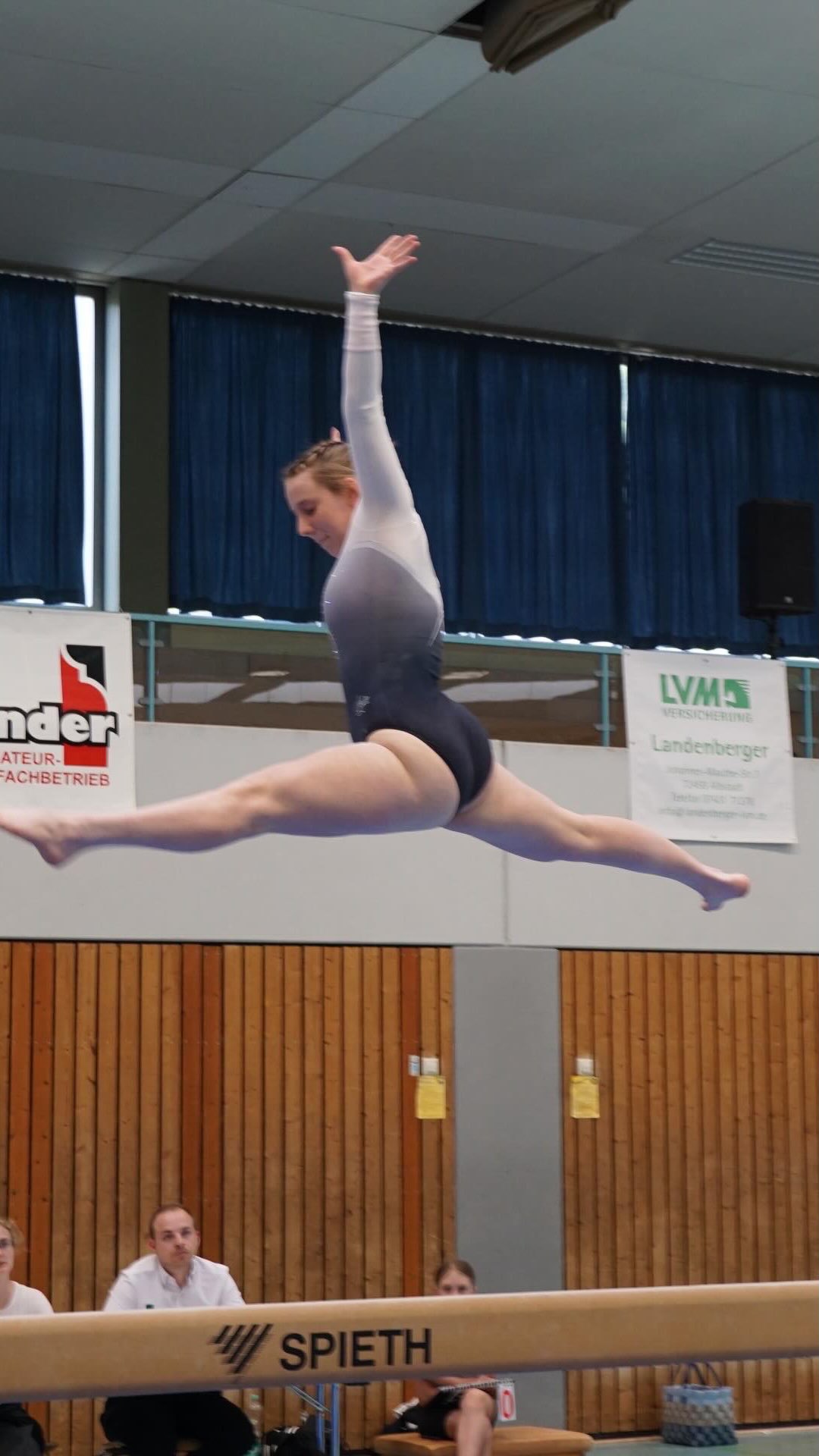@anitaklinz 🙂↕️🙂↕️#turnen #gymnastics #team #beam #competition