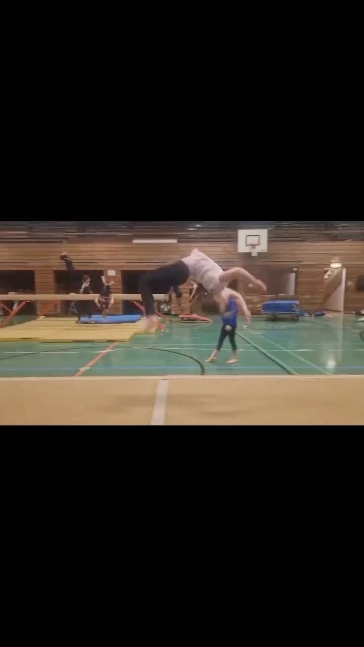 time to playyy 🤸♀️🪄#gymnastics #turnen #ourkindoffun #team #gymnast