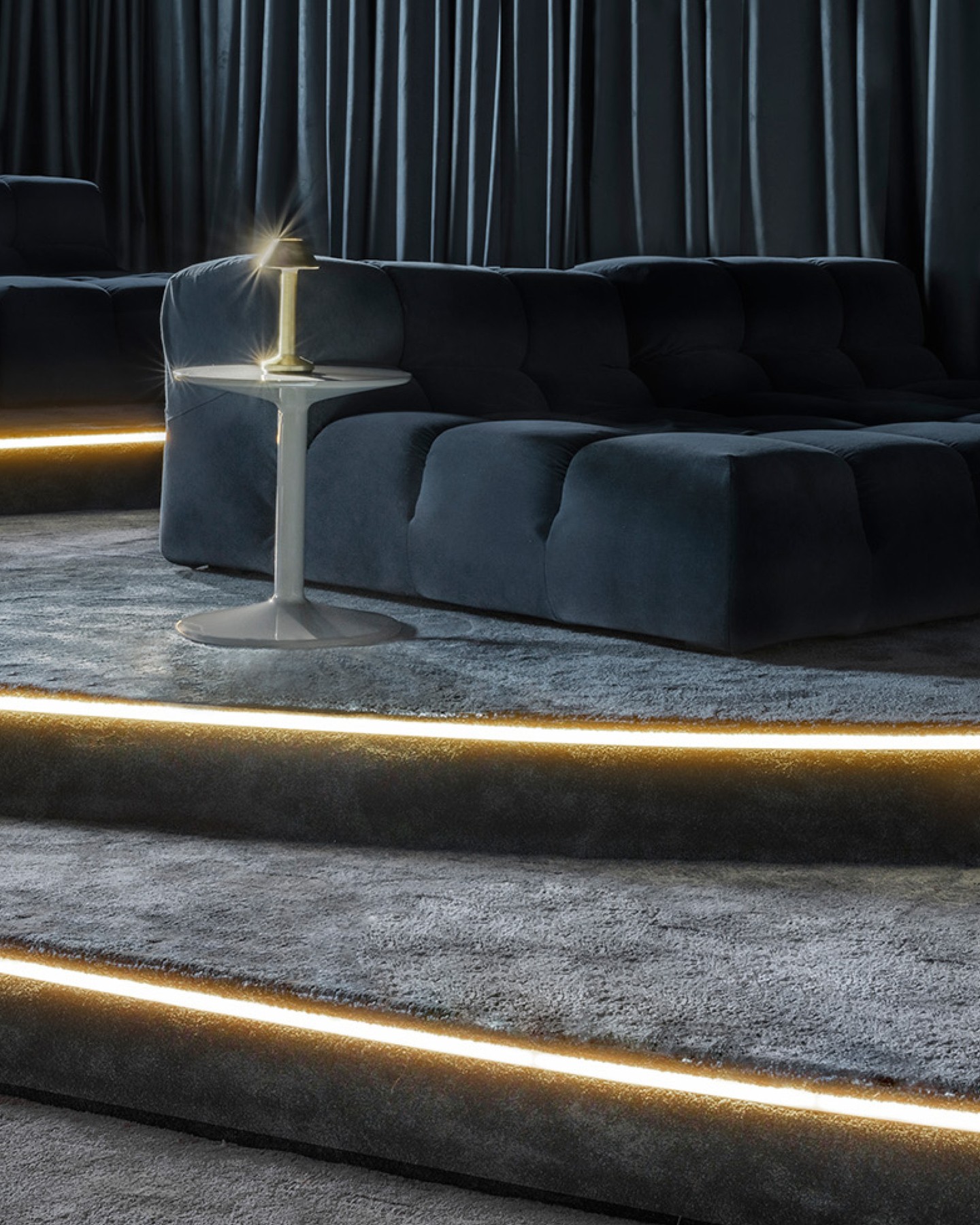 A private cinema is more than a room for watching films, it is a space designed for immersion.
These bespoke home cinemas combine comfort, technology and design sophistication, creating intimate environments where architecture fades into atmosphere and every moment takes centre stage.
#KitzigDesignStudios #HomeCinema #LuxuryInteriors #InteriorDesign #LuxuryLiving #PrivateCinema #CinemaRoom #BespokeDesign 