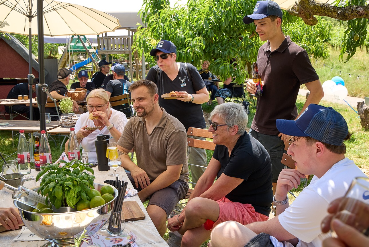Unser WILD-Sommerfest mit der Heitersheim-Crew 😎💙
Our WILD summer party with the Heitersheim crew 😎💙
A WILD nyári fesztiválunk a heitersheimi csapattal 😎💙
#party #work #wild #summer #love