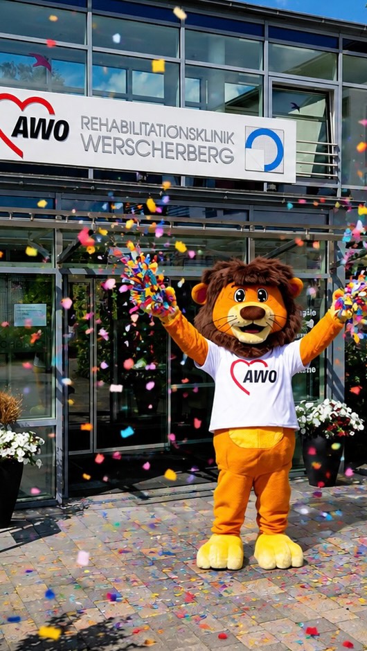 POV: Du arbeitest am 35. Jubiläumstag der Rehaklinik Werscherberg 🎉🥳
…und statt einfach zu arbeiten, bekommst du ein Jahreslos 🎟️ und wirst vom Grillwagen versorgt 🌭🔥
35 Jahre Werscherberg – das muss gefeiert werden! ❤️🎉
Vielen Dank an den leckeren Grillwagen von Wißmann und der @awo.weserems
#RehaklinikWerscherberg #35Jahre #Jubiläum #POV #Grillwagen
