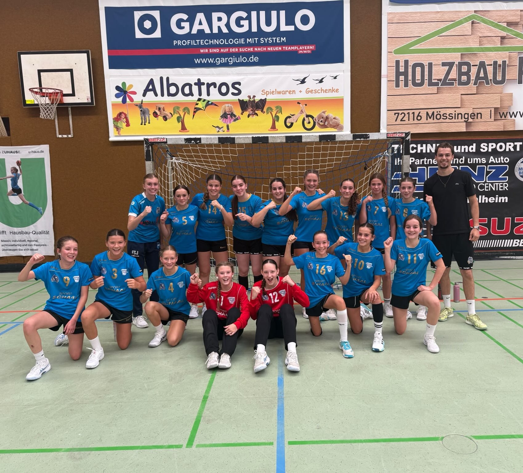 Die weibliche C2 holt sich zuhause die ersten zwei Punkte gegen @vflnagoldhandball 💙🔥💪ð....