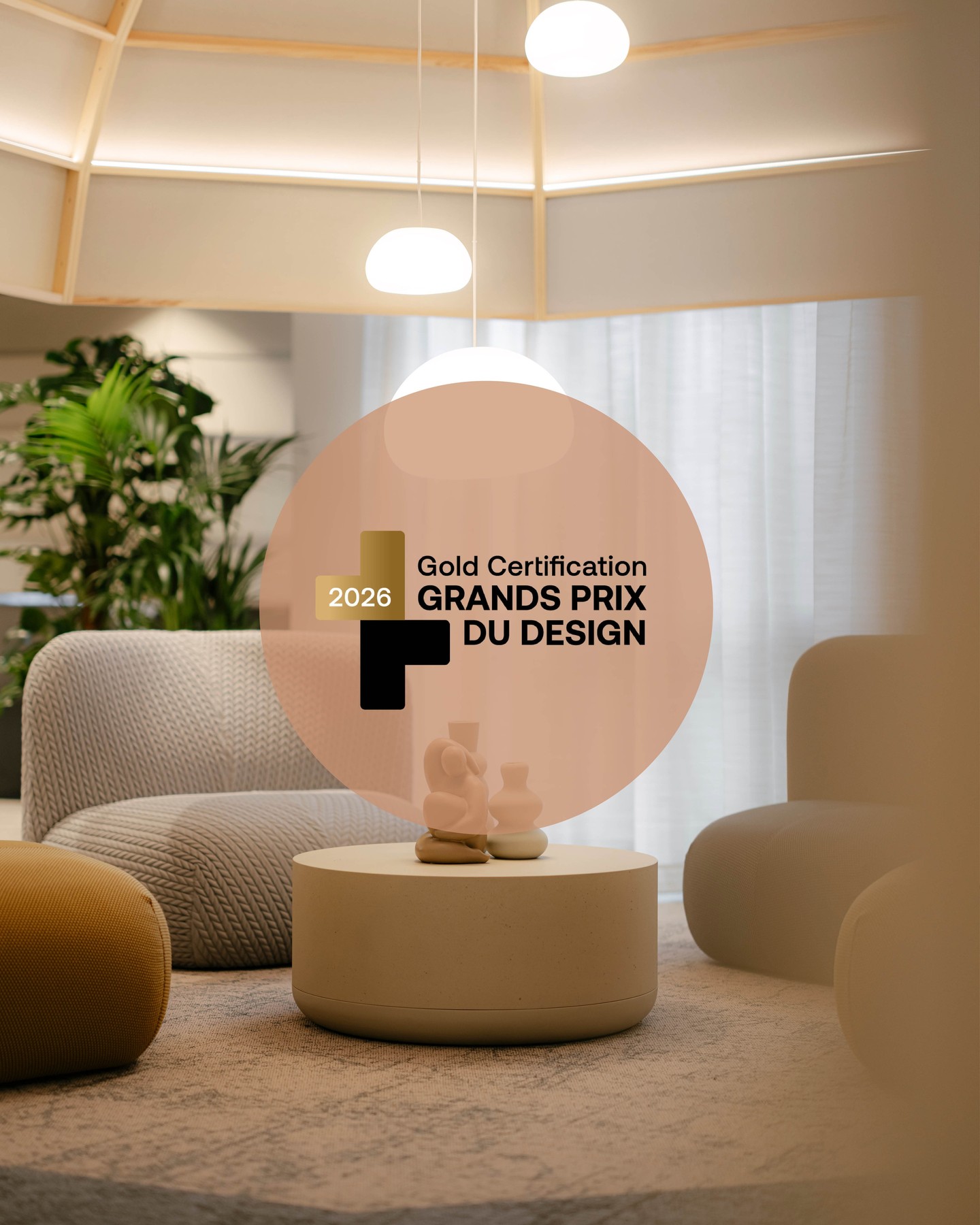 We’re delighted that our project COCO Cologne Office Campus Ossendorf has received the Gold Certification at the GRANDS PRIX DU DESIGN, an international award recognizing excellence in design and architecture.
The award celebrates our holistic approach to creating a flexible and inspiring modern workspace.
#KitzigDesignStudios #GrandPrixDuDesign #Awards #InteriorDesign